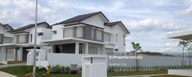 Semi Dee Corner Good Buy 1