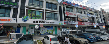 Bandar Seri Putra Corner Shop Facing Main Road 2300sqft 1