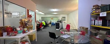 The Leafz shop office for rent 1