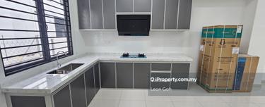 Bandar Rimbayu House with kitchen cabinet for rent 1