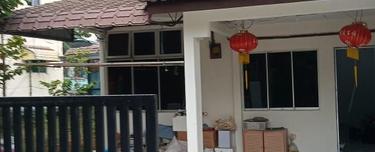 End lot Terrace house for Sale 1