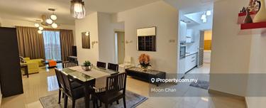 High Floor, Super Nice View, Nicely Renovated, Door Step to Mall 1