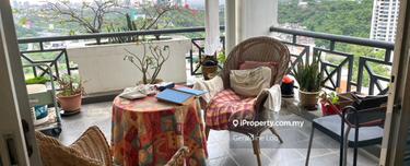 Corner unit with superb view 1