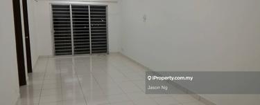 Alam idaman  2r2b Pool View Basic unit 2 car park Freehold 1