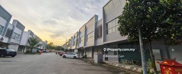 2 Str Shop For Sale 1