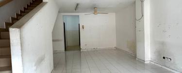 Great Investment Opportunity ! Renovate & Boost Value  1
