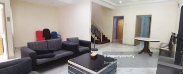 Renovated 2 sty house nearby Taman Tasik Kota Kemuning 1