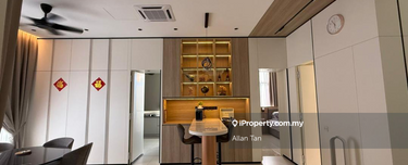 Cora End lot Renovated Garden Home 1