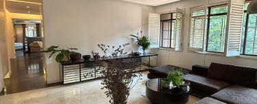 Living in resort style in the city 1