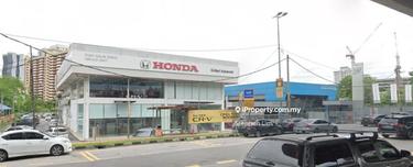 Fully Furnished Corner Commercial Bungalow 1