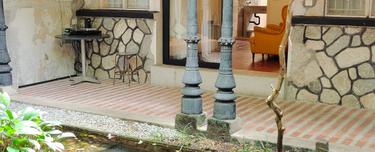 An unique unit for office/commercial purpose. 1