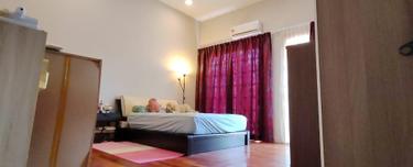 Fully Furnish Unit At Bandar Puteri ! 017_799_8728 1