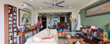 Beautifully renovated apartment with a a stunning view 1