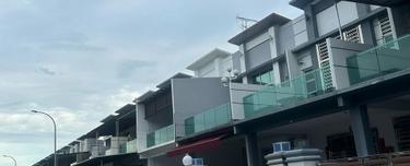 Mount Austin Double storey Terrace House 1