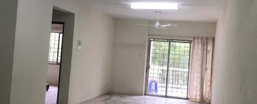 Freehold, Superb Location 1