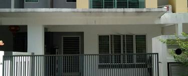 Taman Suria Tropika 2 Storey House for sale at Seri Kembangan  1