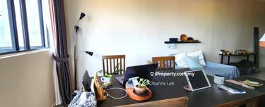 Well kept 1 Room unit Urgent Sale 1