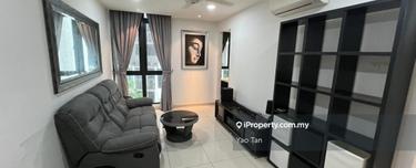 Middle floor unit with renovation 1