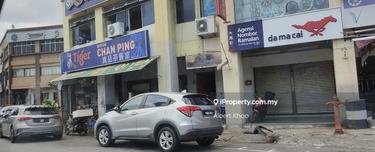 3-sty Freehold at Bukit Jambul! Facing main road  1