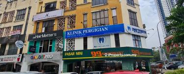 Shop for rent 1