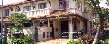 Presint 14 End Lot Terrace House 1