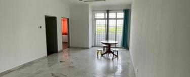 Just repainted n refurbished, tip top condition, once buy can rent out 1