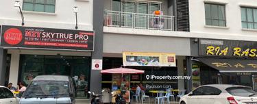 Ground floor shop, roi 5.2% 1