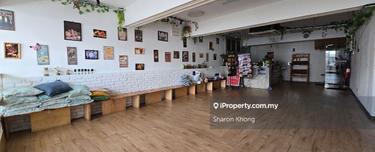 First floor office for rent at Aked Esplanad 1