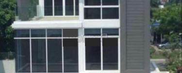 Elegant 3 storey  bungalow at Milano Taman Alam Kemuning for sale 1