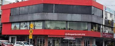 Ss2 Pj, Corner Ground & 1st Floor with Lift, Facing Main Road, Pj 1