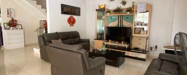 Semi D Renovated & partially furnished 1