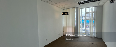 10 Boulevard Kayu Ara Petaling Jaya 1