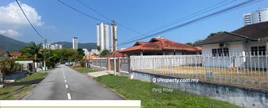 Single Storey Bungalow with Big Land, Strategic Location 1