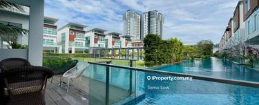 Direct Pool Access 3 Sty Premium Bungalow Move In Condition 1