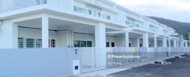 Luxury Renovated Terrace house, Teluk Kumbar for Sale 1