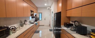 Superlink like Semi D house.. Brand new 1