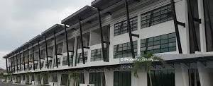 3 storey Shop ,taman Putra impiana,puchong 1
