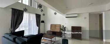 Practically furnished 4-bedroom Duplex at Temasya 8, short walk to LRT 1