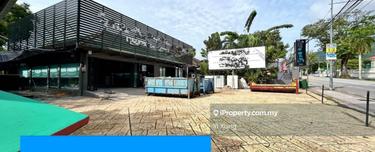 Bungalow / Commercial Use / Facing Main Road / Commercial Tittle 1