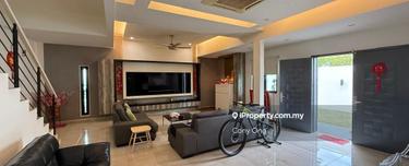 Nusa Sentral,Double storey corner lot,extra land,renovated 1