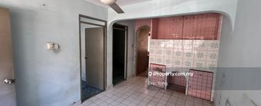 Taman Ungku Tun Aminah Flat for Sale 1st Floor 1