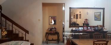 2.5 Storey superlink house for rent  1