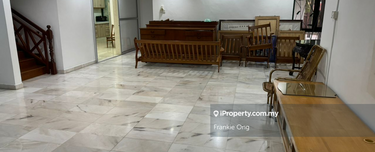 Freehold below market Semi D for sell 1