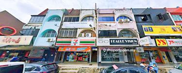 Exclusive 3 Storey Intermediate Shoplot at Ss15 Subang Jaya 1