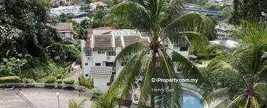 The Triplex unit is located in a quiet wooded area 10 minutes to KLCC  1