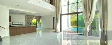 Corner Bungalow with private pool for Sale 1