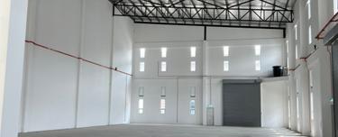 2 Semi-D Factory at Klang For Rent 1