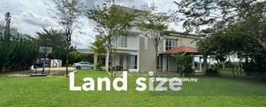Huge land bungalow 1