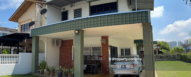 Corner semi-detached deelling in matured estate, close to amenities 1