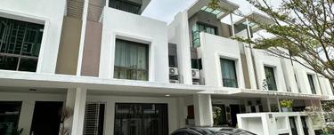 Lakepoint 3 Storey Residence @ Cyberjaya for Rent 1